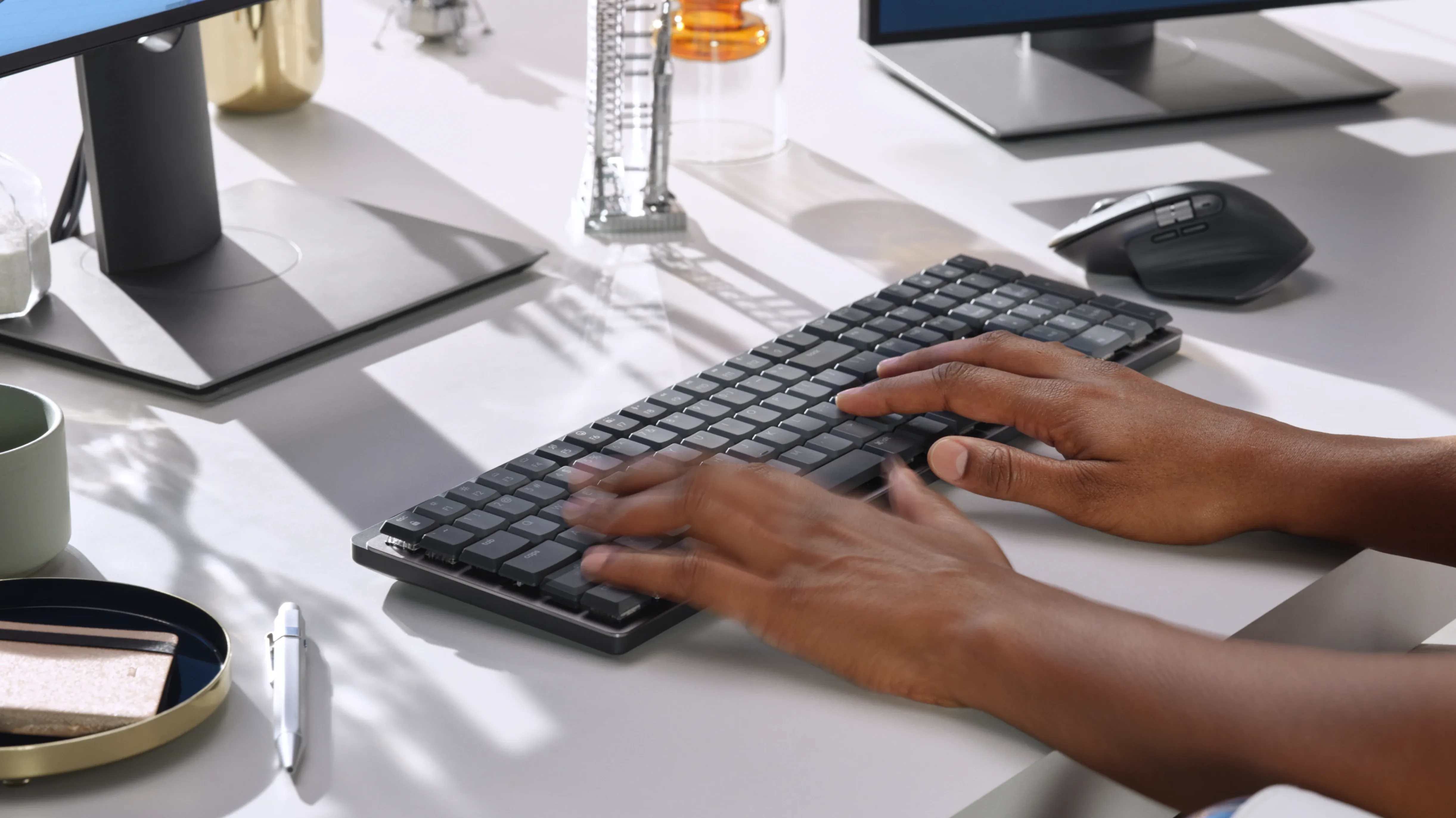 Logitech MX Mechanical gallery thumbnail, In use on Office Desk